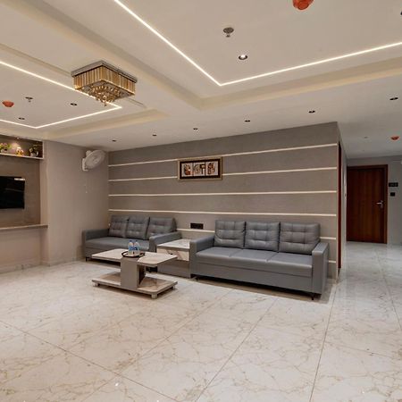 Hotel Shrimad Villa Gandhinagar Buitenkant foto