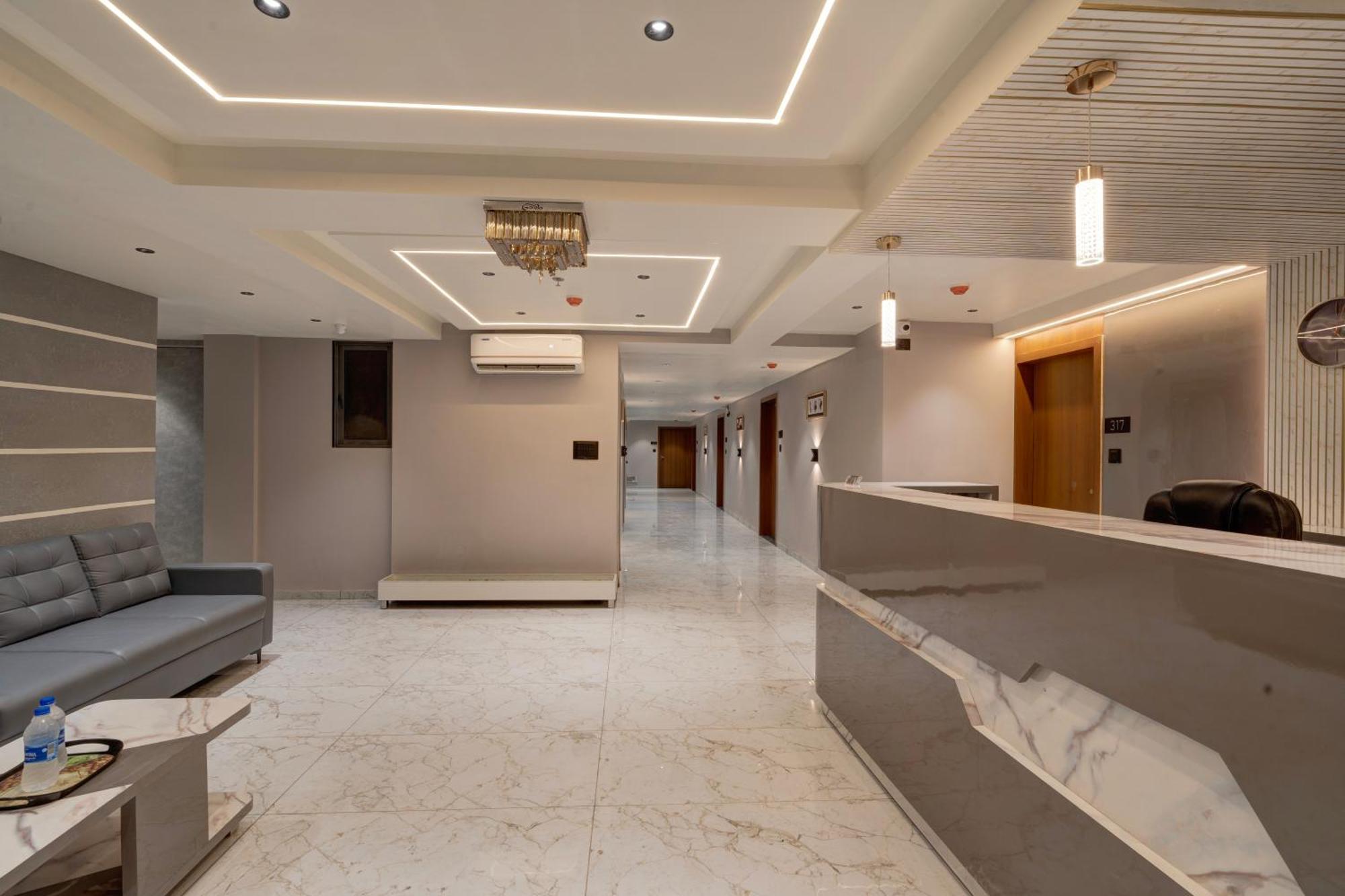 Hotel Shrimad Villa Gandhinagar Buitenkant foto