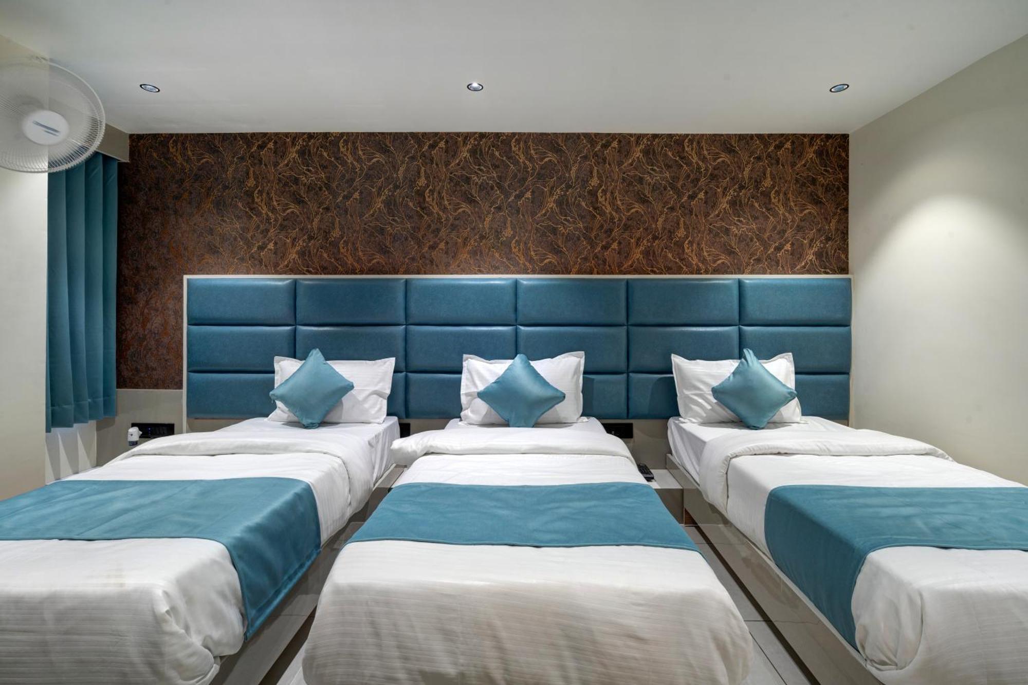 Hotel Shrimad Villa Gandhinagar Buitenkant foto